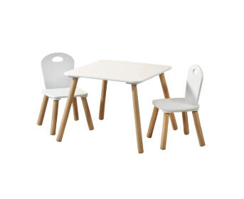 Mesa e Cadeiras de Folha de Madeira